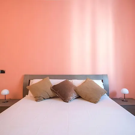 A Poche Fermate Dal Centro - Design Apartman *